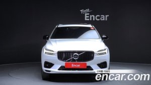 Volvo XC60 T8 R-line 2021 года из Южной Кореи