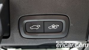Volvo XC60 T8 R-line 2021 года из Южной Кореи