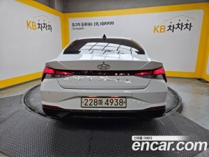 Hyundai AVANTE 1.6 2021 года из Южной Кореи