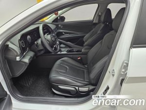 Hyundai AVANTE 1.6 2021 года из Южной Кореи