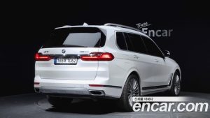 BMW X7 xDrive 40i Design Pure Excellence 7-Seater 2021 года из Южной Кореи