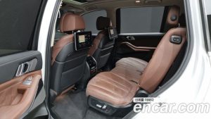 BMW X7 xDrive 40i Design Pure Excellence 7-Seater 2021 года из Южной Кореи
