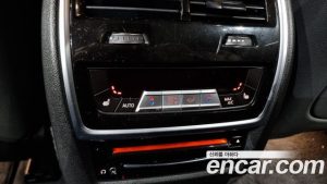 BMW X7 xDrive 40i Design Pure Excellence 7-Seater 2021 года из Южной Кореи