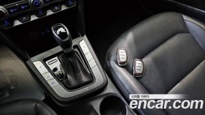 Hyundai AVANTE 1.6 2020 года из Южной Кореи