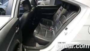 Hyundai AVANTE 1.6 2020 года из Южной Кореи