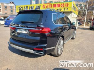 BMW X7 xDrive 40i Design Pure Excellence 7-Seater 2021 года из Южной Кореи