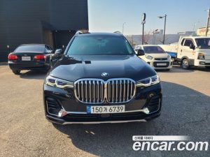BMW X7 xDrive 40i Design Pure Excellence 7-Seater 2021 года из Южной Кореи