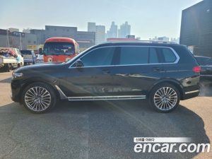 BMW X7 xDrive 40i Design Pure Excellence 7-Seater 2021 года из Южной Кореи