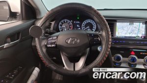Hyundai AVANTE 1.6 2020 года из Южной Кореи