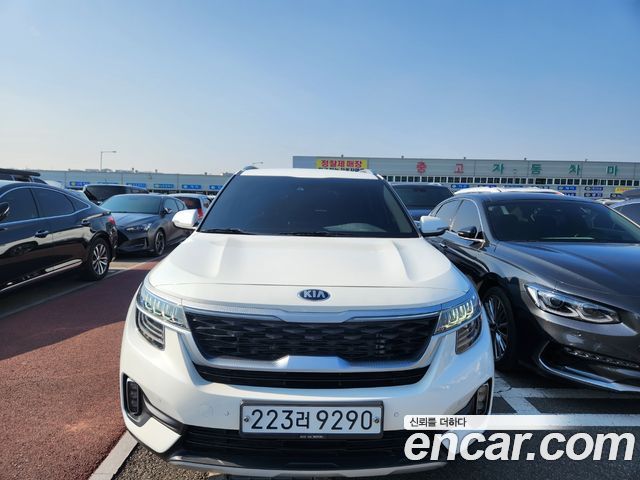 Kia Seltos Дизель 1.6 2WD 2020 года из Кореи