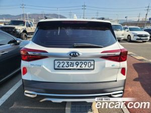Kia Seltos Дизель 1.6 2WD 2020 года из Южной Кореи