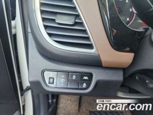 Kia Seltos Дизель 1.6 2WD 2020 года из Южной Кореи