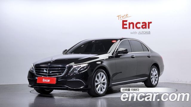 Mercedes-Benz E-Class E300 4MATIC Exclusive 2020 года из Кореи
