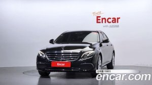 Mercedes-Benz E-Class E300 4MATIC Exclusive 2020 года из Южной Кореи