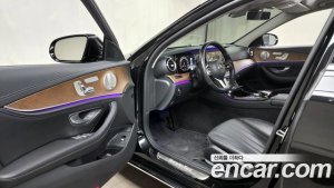 Mercedes-Benz E-Class E300 4MATIC Exclusive 2020 года из Южной Кореи