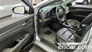 Hyundai AVANTE 1.6 2020 года из Южной Кореи