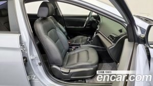 Hyundai AVANTE 1.6 2020 года из Южной Кореи