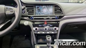 Hyundai AVANTE 1.6 2020 года из Южной Кореи
