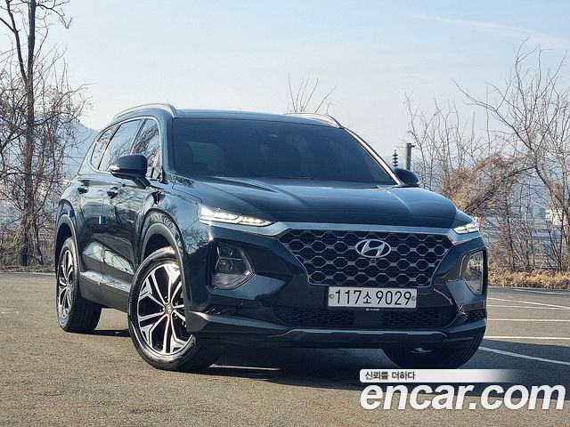 Hyundai Santafe Дизель 2.2 2WD 2020 года из Кореи
