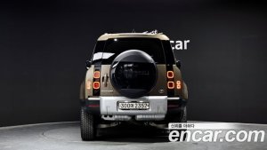 Land Rover Defender 110 D240 S 2020 года из Южной Кореи