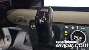 Land Rover Defender 110 D240 S 2020 года из Южной Кореи