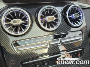 Mercedes-Benz GLC-Class GLC300e 4MATIC 2021 года из Южной Кореи