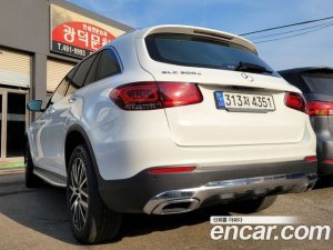 Mercedes-Benz GLC-Class GLC300e 4MATIC 2021 года из Южной Кореи
