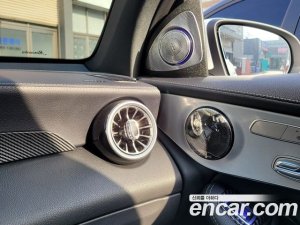 Mercedes-Benz GLC-Class GLC300e 4MATIC 2021 года из Южной Кореи