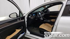 Kia K5 2.0 2021 года из Южной Кореи