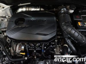 Kia Seltos Бензин 1.6 Turbo 2WD 2020 года из Южной Кореи