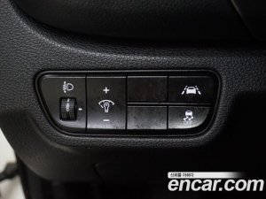 Kia Seltos Бензин 1.6 Turbo 2WD 2020 года из Южной Кореи