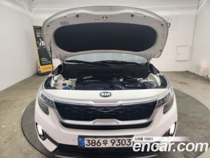 Kia Seltos Бензин 1.6 Turbo 2WD 2021 года из Южной Кореи