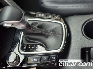 Kia Seltos Бензин 1.6 Turbo 2WD 2021 года из Южной Кореи