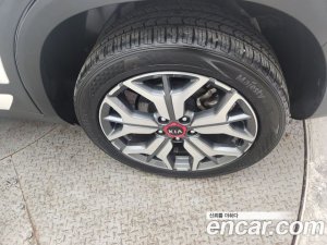 Kia Seltos Бензин 1.6 Turbo 2WD 2021 года из Южной Кореи