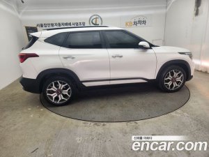 Kia Seltos Бензин 1.6 Turbo 2WD 2021 года из Южной Кореи