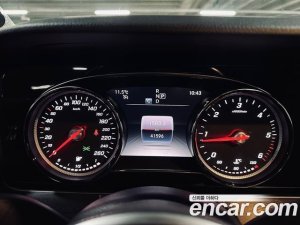 Mercedes-Benz E-Class E220d Avantgarde 2020 года из Южной Кореи