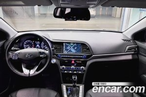 Hyundai AVANTE 1.6 2020 года из Южной Кореи