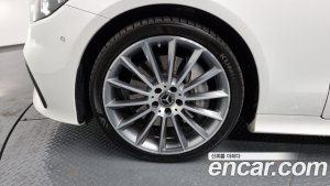 Mercedes-Benz E-Class E450 4MATIC Coupe 2021 года из Южной Кореи