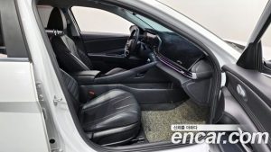 Hyundai AVANTE 1.6 2021 года из Южной Кореи