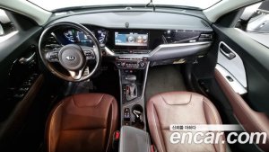 Kia Niro 1.6 HEV 2020 года из Южной Кореи