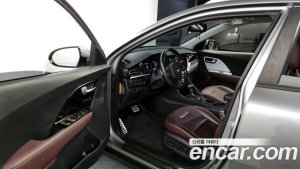 Kia Niro 1.6 HEV 2020 года из Южной Кореи