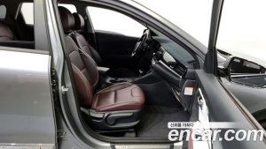 Kia Niro 1.6 HEV 2020 года из Южной Кореи