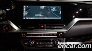 Kia Niro 1.6 HEV 2020 года из Южной Кореи