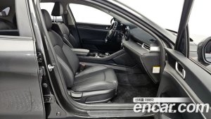 Kia K5 Prestige 2021 года из Южной Кореи