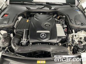 Mercedes-Benz E-Class E300 Avantgarde 2020 года из Южной Кореи