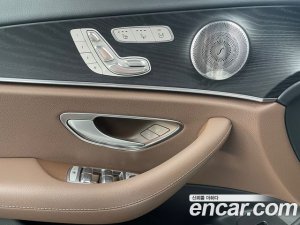 Mercedes-Benz E-Class E300 Avantgarde 2020 года из Южной Кореи