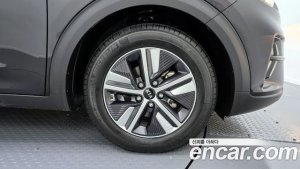 Kia Niro 1.6 HEV 2021 года из Южной Кореи