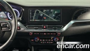 Kia Niro 1.6 HEV 2021 года из Южной Кореи