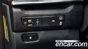 Kia Niro 1.6 HEV 2021 года из Южной Кореи