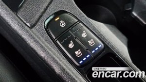 Kia Niro 1.6 HEV 2021 года из Южной Кореи